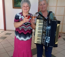 2199669_13_b9d995e6642546ddf3fb9_c