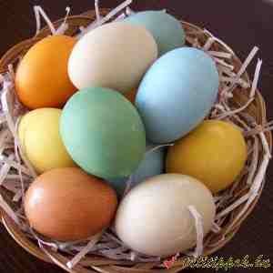egyszerű húsvéti szines tojások