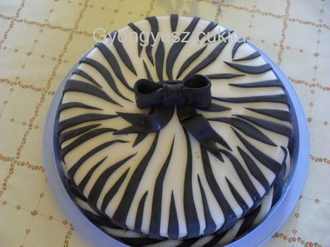zebra mintás torta