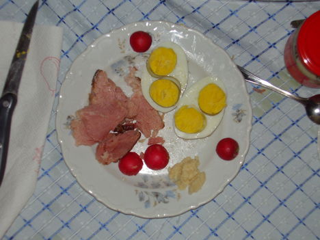 A "legjobb": kétsárgájú tojás húsvétkor reggelire