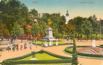 Győr, 1910. Kisfaludy szobor