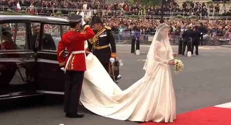 Kate Middleton ,esküvő,ruha 3