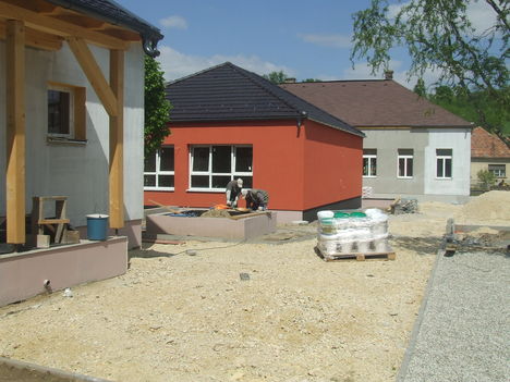 Iskolabővítés - 2011-05-04 5
