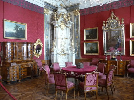 Díszes szoba Vl.Károly rezidenciáján