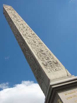 II.Ramszesz obeliszkje Luxorból 3
