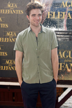 Robert Pattinson barcelonai sajtókonferencia 13