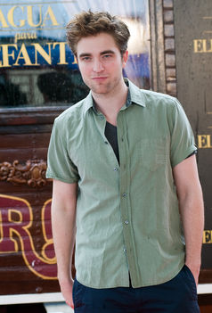 Robert Pattinson barcelonai sajtókonferencia 16