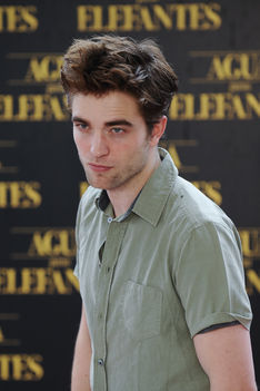 Robert Pattinson barcelonai sajtókonferencia 24