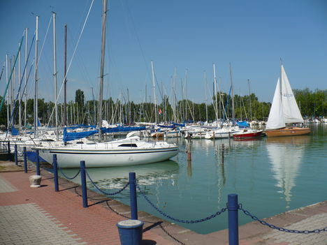 Kikötő