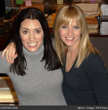 paget-brewster-and-aj-cook-criminal-minds-0qaaot