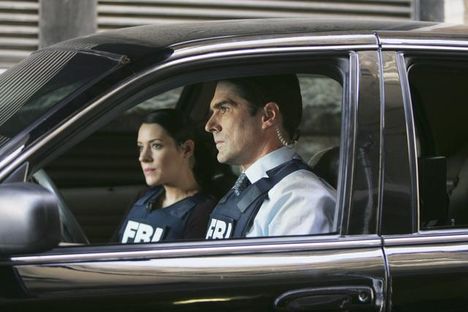 Criminal-Minds-Episode-5-09-100-Promotional-Photo-emily-prentiss-8932738-640-427