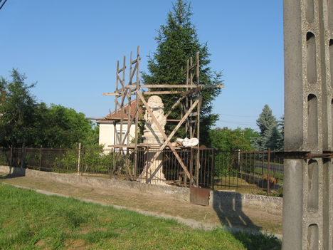 Szentháromság szobor, felújítás, 2011. június