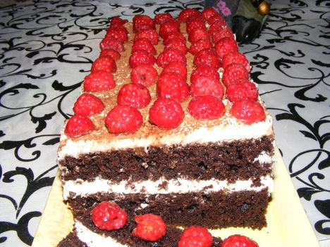 Málnás tiramisu