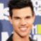 Taylor az MTV Movie Awards vörösszőnyegén 6