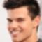Taylor Lautner MTV Movie Awards Vörösszőnyegén 23