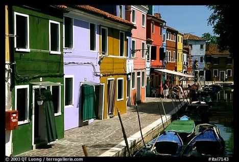 Burano - multicolored houses