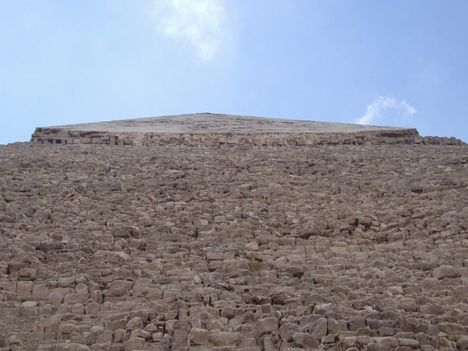 A piramis csúcsa