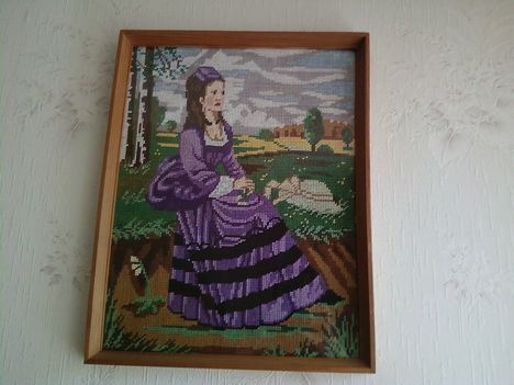 Évi 1