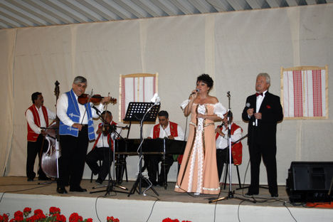 Felvidéki énekesek . Gomba .2011.júl.2