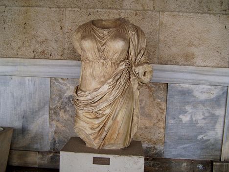 Görögország, Athén egyik múzeuma az Akropolisz közelében 3