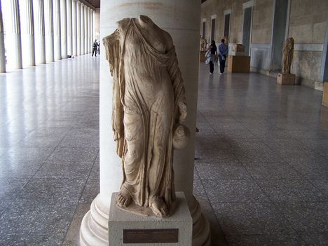 Görögország, Athén egyik múzeuma az Akropolisz közelében 4