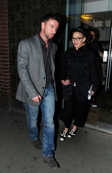 -madonna-leaving-recording-studio-london