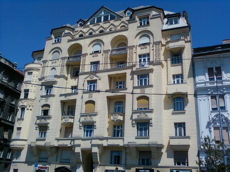 Belváros Dunapart 8
