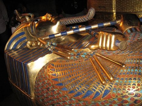 Tutanhamon – a Fáraó átkának rejtélye 2.rész