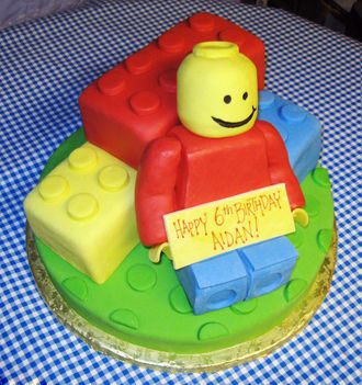 Lego-emberke torta