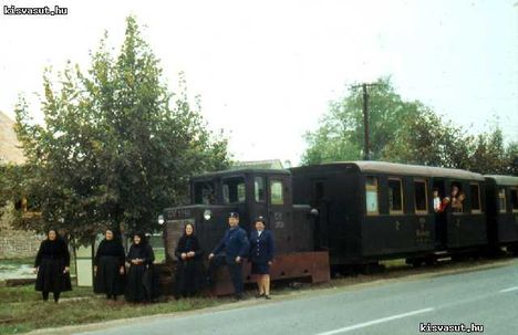 1975 kapuvári asszonyok hazafelé vasúton