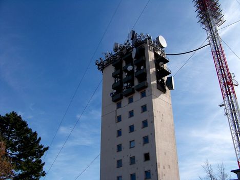 A Széchenyi-hegyi adotorony élt 1955-2011