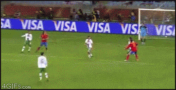 Capdevila_soccer_dive_gif