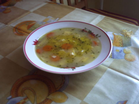 Zöldséges, petrezselymes burgonya leves