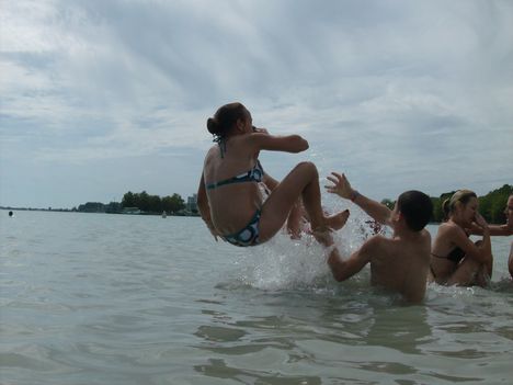 A Balatonnál ... 3