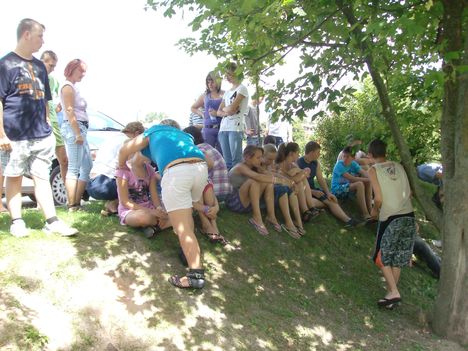 A Balatonnál ... 8