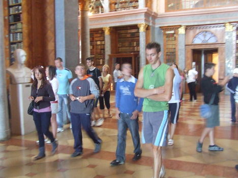 Pannonhalmán ... 11