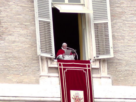 XVI. Benedek_pápa