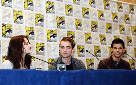 2011 July 21 - Comic Con Press Conference 26