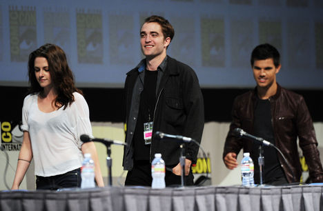 2011 July 21 - Comic Con Press Conference 8