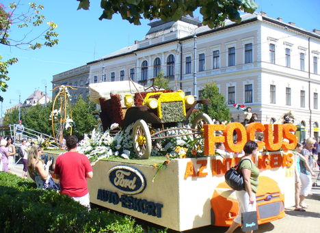 A FORD autókereskedés színvonalas kocsija