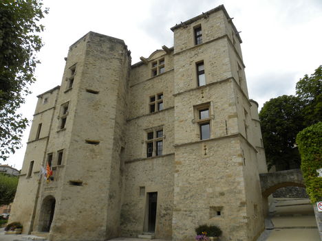 Chateau -Arnoux (1)