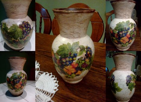 Szolokoszorús váza