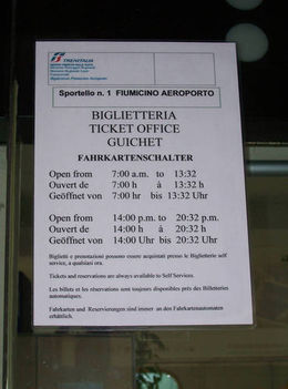 Fiumicino Fahrkartenschalter der Trenitalia
