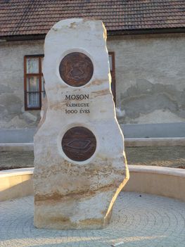 Mosonmagyaróvár, Moson vármegye 1000 éves emlékmű, 2011. szeptember 25.-én