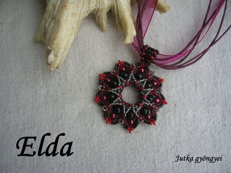 Elda (bordó-fekete)