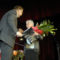 _Az elismerés virágait adta át a polgármester úr, az  Ady E.Műv.Központ színháztermében.2011.okt.14-én.