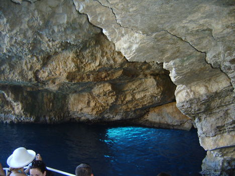 kék barlang