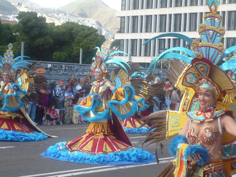 Tenerifei karnevál 100