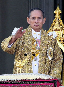 thai király és vallási vezető