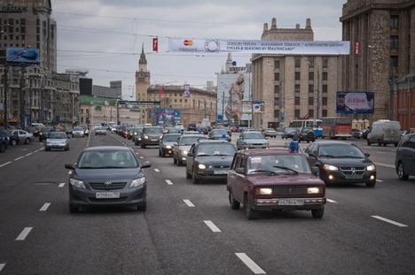 Moszkvai tiltakozó akció az indokolatlan megkülönböztető jelzések használata ellen 6